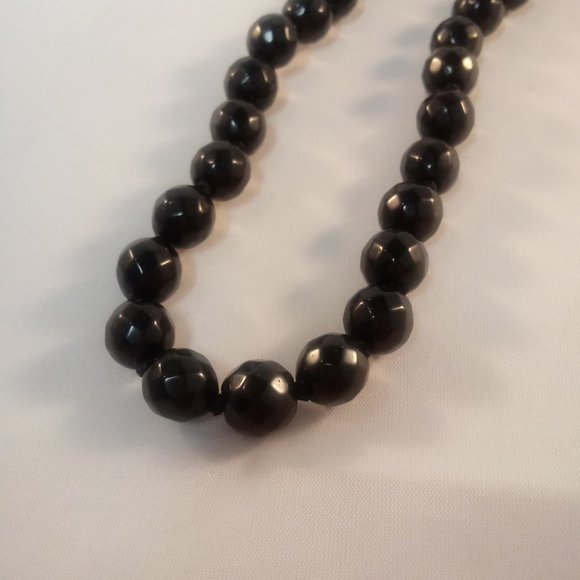 Black Onyx Agate Gemstone Bead Necklace AAA+ 18" 10mm Silver Clasp Women's - Picture 3 of 3